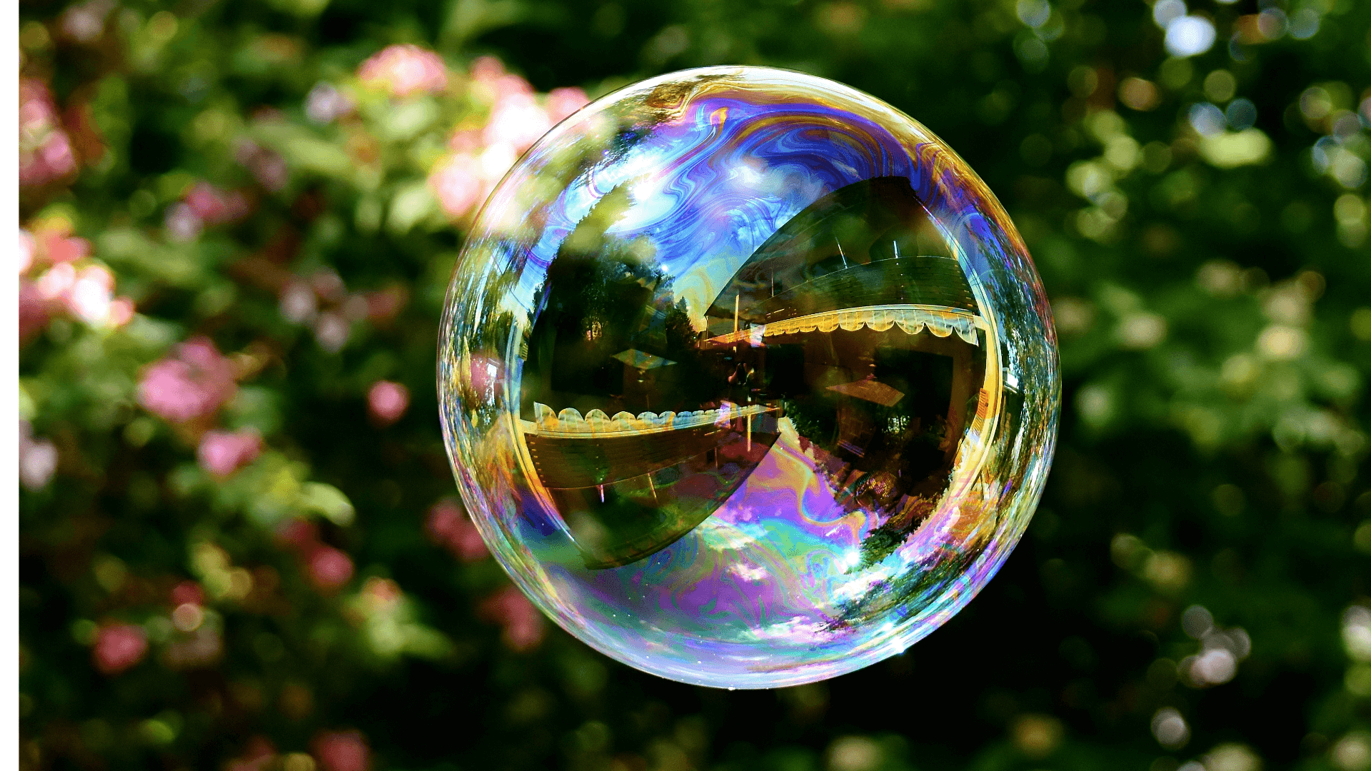Pourquoi les bulles de savon sont-elles sphériques? – La