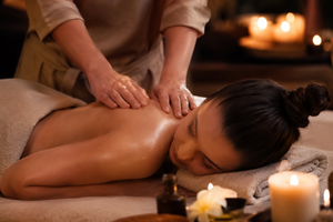 Massage en couple : comment créer un rituel de détente à la maison
