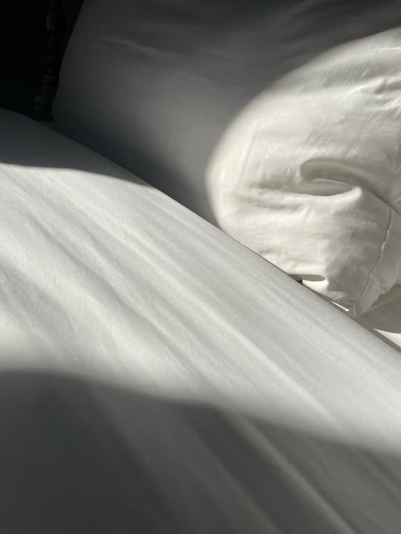 Routine beauté du soir : les gestes pour la peau et les cheveux